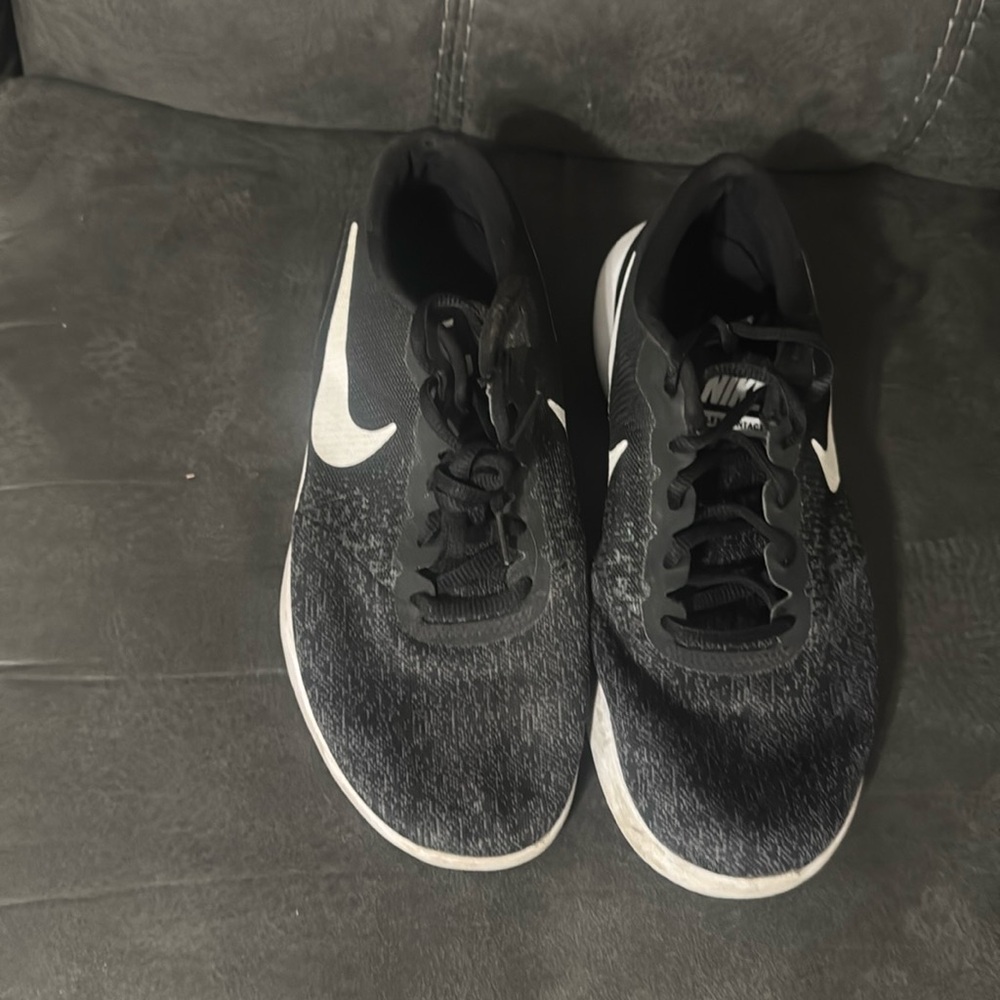 Women’s Nike shoes